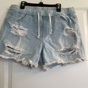 YMI elastic waist Jean short